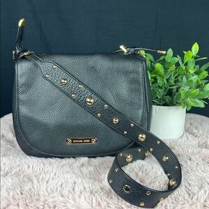 Michael Kors Hayes Large Messenger Bag Black Pebbled Leather Gold Studded Strap